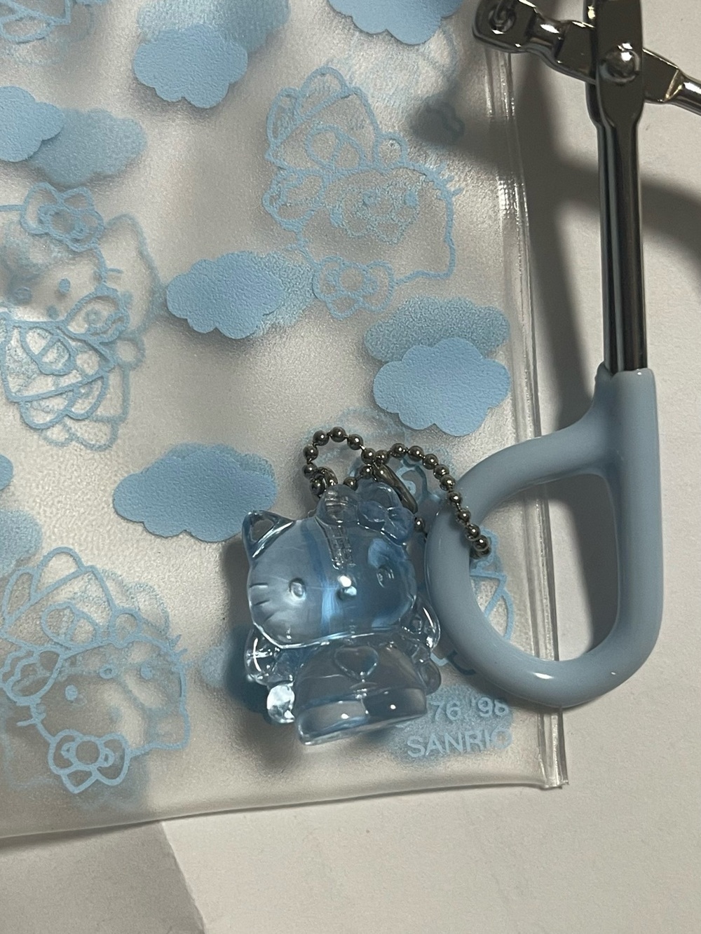 vintage Hello Kitty eyelash curler